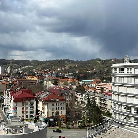 Titanik Apartman *